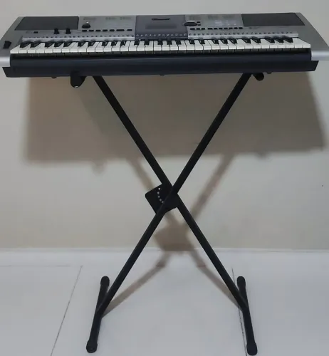Teclado Yamaha PSR E403