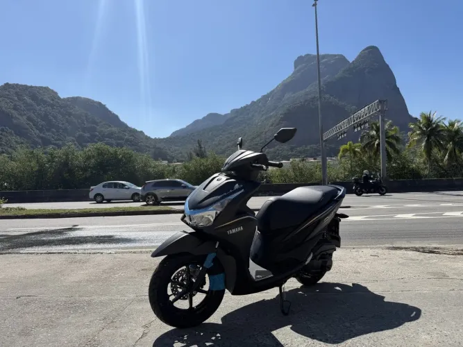 Yamaha Fluo 125 hybrid connected abs 2027