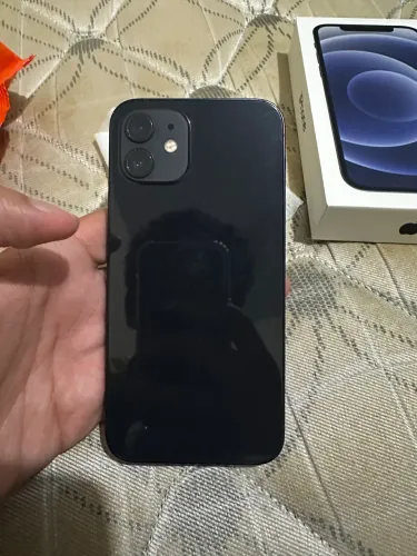Vende-se iPhone 12 de 64 gb 