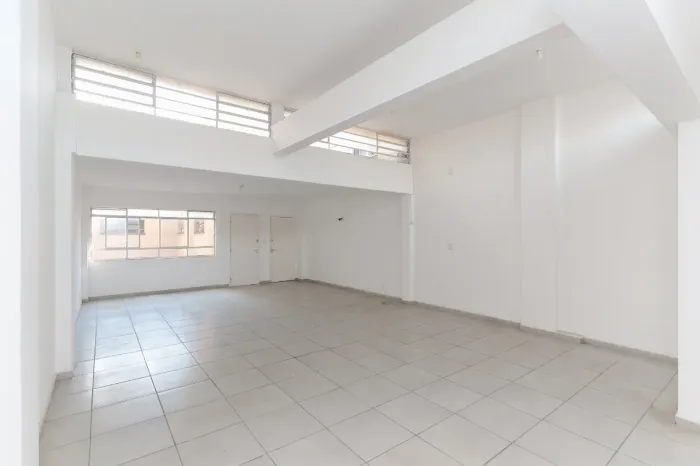 Casa comercial para venda em Pinheiros, 154m²