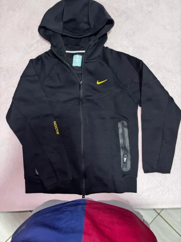 vende-se nike tech fleece x nocta 