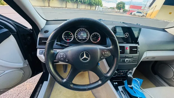 Mercedes-Benz C-180 Kompressor Classic 1.6 16V Aut. 2011