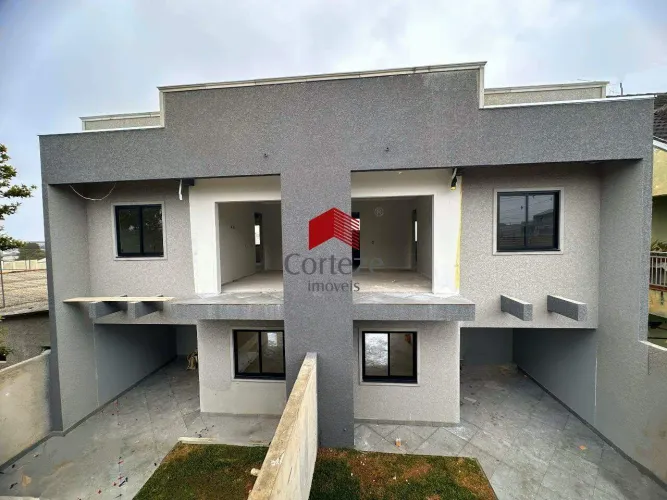 Sobrado com 208m² 3 quartos, à venda, no bairro Sítio Cercado em Curitiba