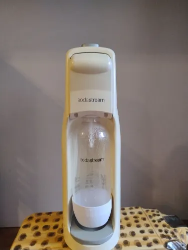 Gaseificador SodaStream pouco usado - cilindro de gás incluso
