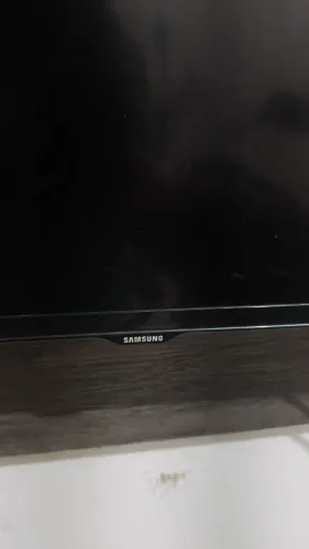Vendo tv com defeito 