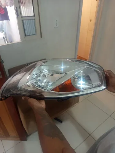 Vendo farol do Fiesta 