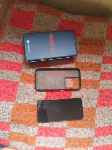 Celular Moto g 24 128 GB de memória e 8 Gb ram