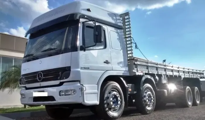 Atego 2425 2012 bitruck Teto alto unico dono 