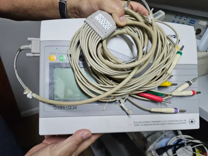 Eletrocardiografo Biocare ECG 101G