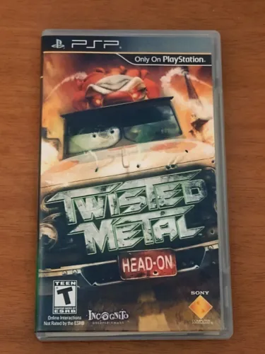 Twisted Metal: Head-On PSP - Usado