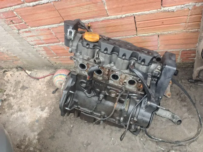 Motor do Fiat Stilo 1.8 flex com defeito leia a descrição