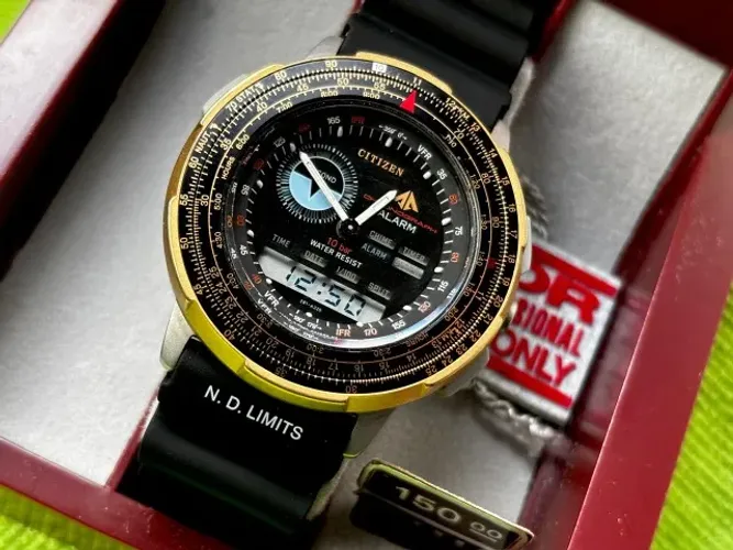 Citizen Wingman 8945 Anos 80 na Caixa c/ Etiqueta e Selo - ATENÇÃO BIP NÃO FUNCIONA