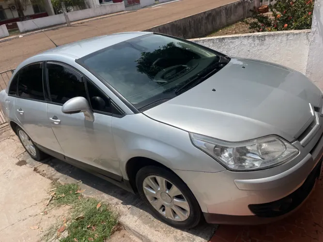Citroen C4 Pallas GLX 2.0/ 2.0 Flex Aut. 2011