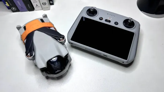 Drone DJI mini 3 RC (COM TELA) Camera 4K pouco uso