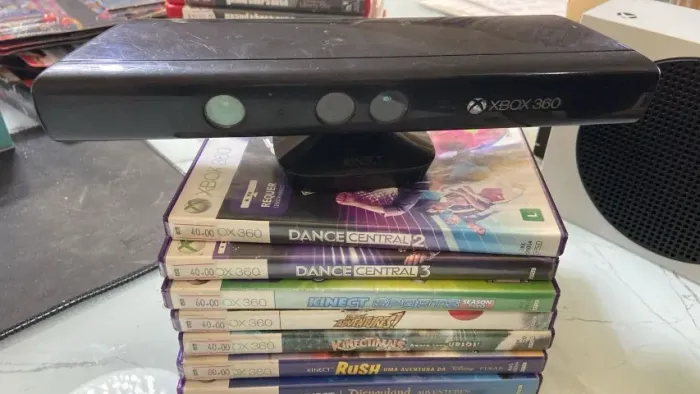 KINECT XBOX 360 COM JOGOS ORIGINAIS
