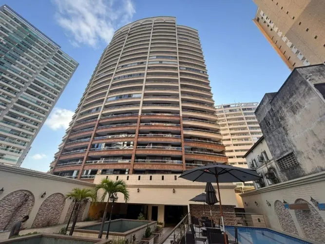 Apartamento com 3 dormitórios para alugar, 99 m² por R$ 5.534/mês - Meireles - Fortaleza/C