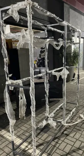 Arara de roupa para loja 2,30 largura e 2,20 altura