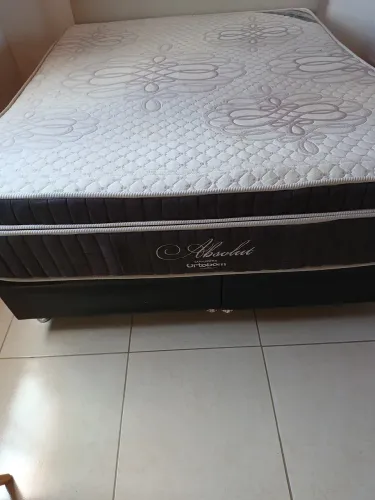 Cama Ortobom Queen size Absolut Box