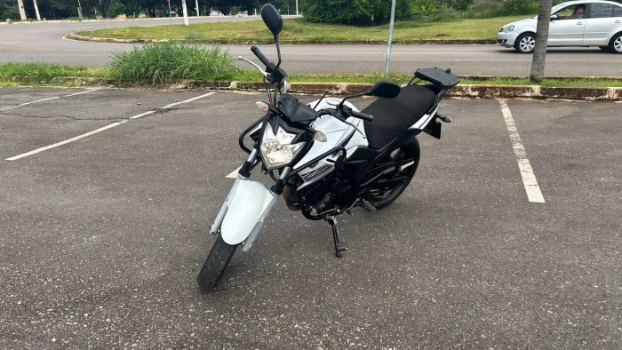 Vendo Yamaha Fazer 250 2014 