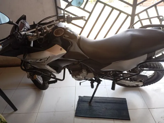 Xre 300