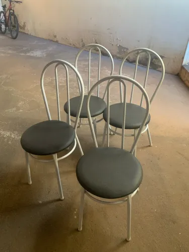 Vende se mesa