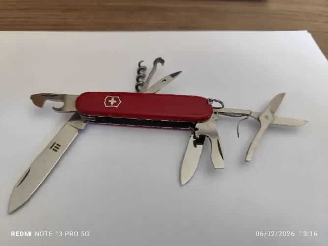 CANIVETE Suíço VICTORINOX Original 14 funções c/ capa de couro