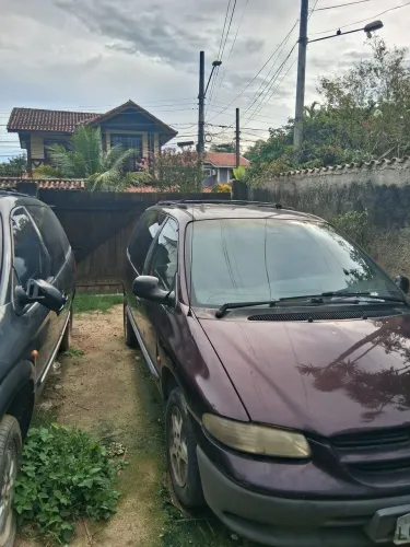 Chrysler Caravan SE 2.4/3.3 1999