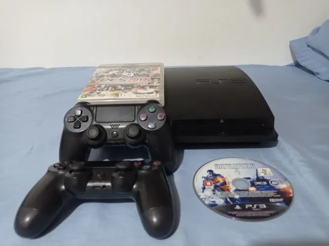 PLAYSTATION 3 - Slim 