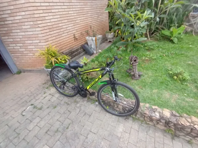 Linda bicicleta nova aro 29 com acessórios