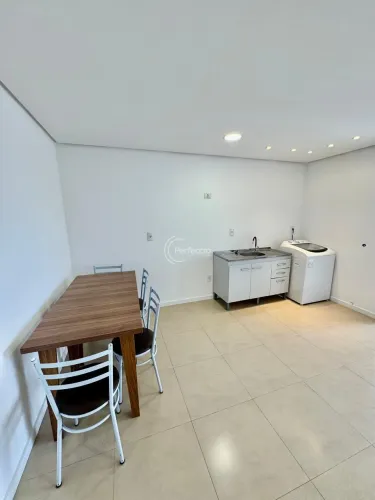 Lofts - 1 dormitório - Petrópolis