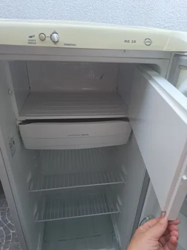 Geladeira Electrolux RE28 Super + Entrega grátis em Sorocaba