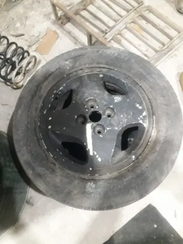 Rodas liga leve  e linha fiat. Tempra