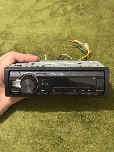 Pioneer MVH-S218BT