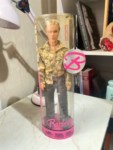 Boneco Ken Fashion Fever loiro