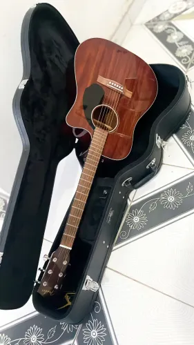 VIOLÃO FENDER
