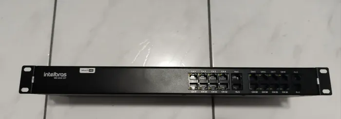 Kit Powerbalun Intelbras VB 1016 WP de 16 canais.