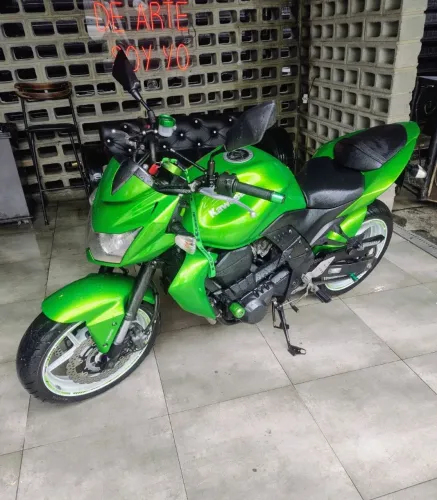 Kawasaki Z750 ano 2010