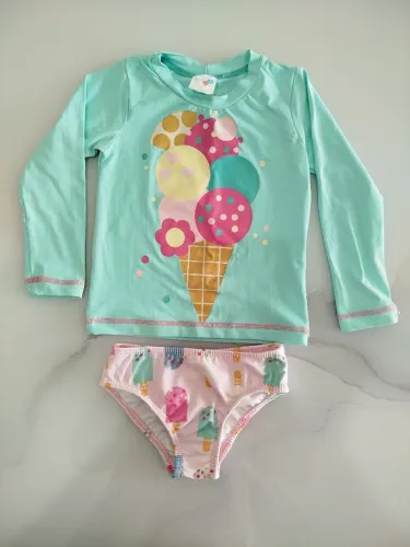 Conjunto para banho menina 1 ano