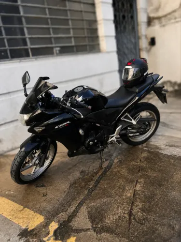 Honda CBR 250R Preta - Impecável | 2ª Dona | IPVA Pago