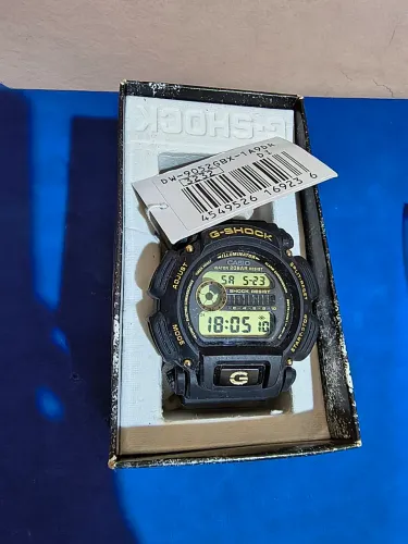Relógio Casio 200m série ouro na cx.
