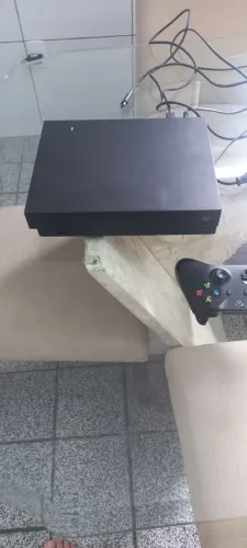 Xbox One X (com defeito)