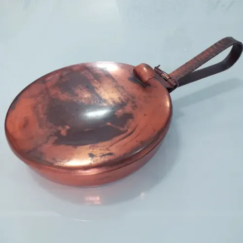 Panela  Antiga anos 60   Artesanal em Cobre Raridade linda peça p/ decorar.