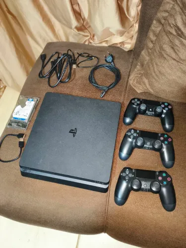 PS4 SLIM 500GB + SSD 1BT