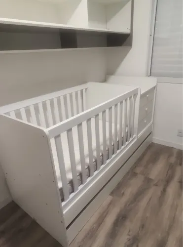 Berço Multifuncional com Cômoda e Vira Bicama- Branco