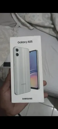 Telefone Samsung na caixa pra sair hoje, zero