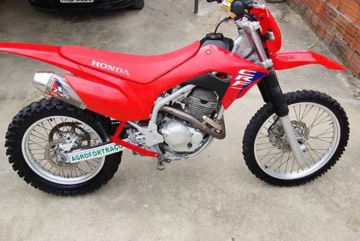 Crf 250 ano 2025