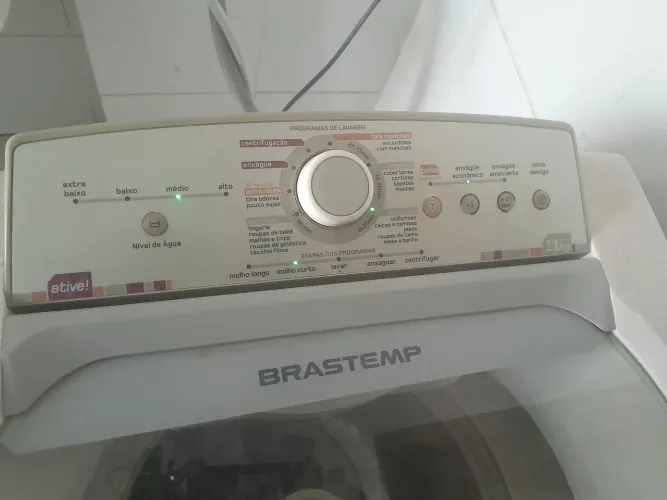 MÁQUINA DE LAVAR ROUPAS BRASTEMP 11KG