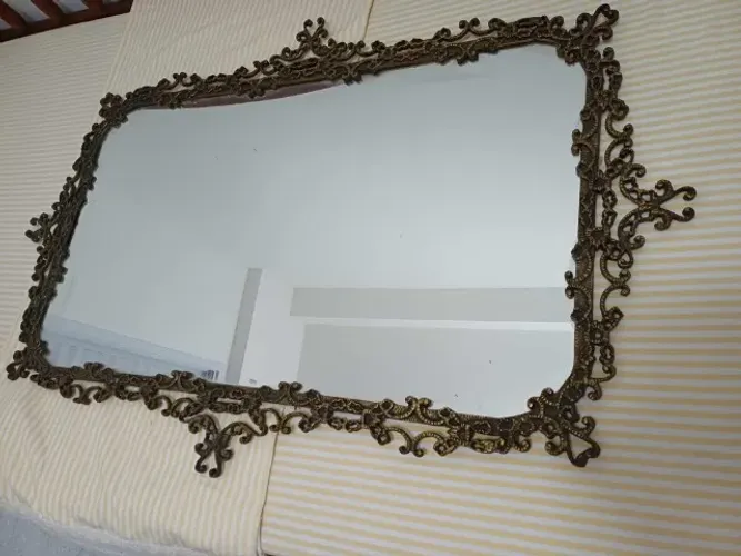 Espelhos com moldura em cobre