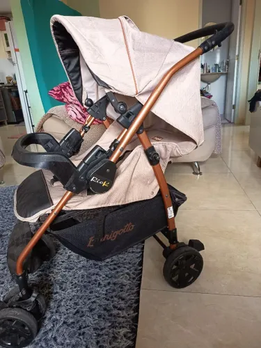 Carrinho de bebê