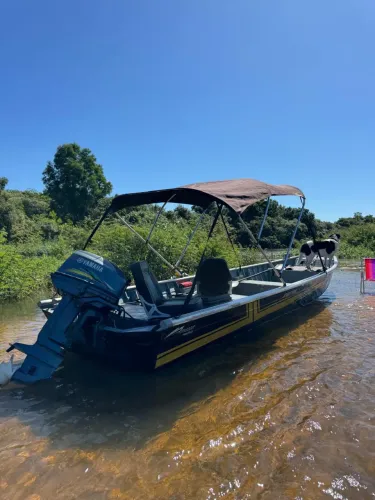 Barco / Lancha semi chata 6,0 pronto pra uso
